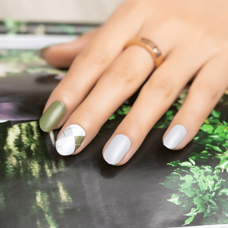 Holy Grail Nail Non-UV Nail Wraps Check Green - Holy Classics (Non-UV Nail Wraps)