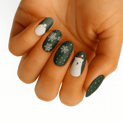 Holy Grail Nail Non-UV Nail Wraps Christmas Polar Bear - Holy Classics (Non-UV Nail Wraps)