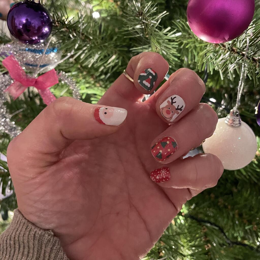 Holy Grail Nail Non-UV Nail Wraps Dashing Through the Snow - Holy Classics (Non-UV Nail Wraps)