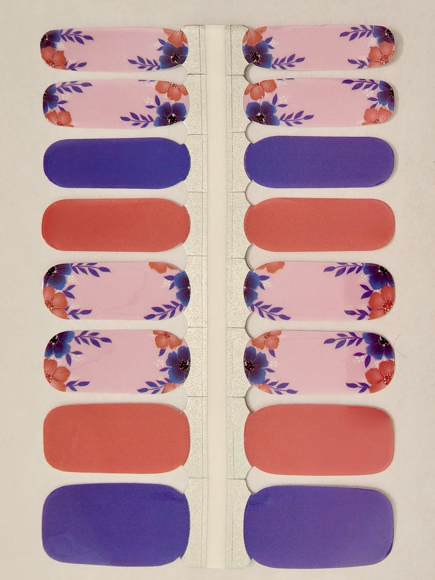 Holy Grail Nail Non-UV Nail Wraps Ingénue - Holy Classics (Non-UV Nail Wraps)