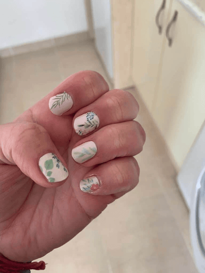 Holy Grail Nail Non-UV Nail Wraps Juniper – Holy Classics (Non-UV Nail Wraps)