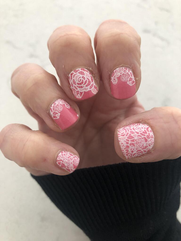 Holy Grail Nail Non-UV Nail Wraps Lacy Flowers - Holy Classics (Non-UV Nail Wraps)