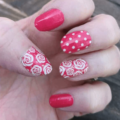 Holy Grail Nail Non-UV Nail Wraps Ring o Roses - Holy Classics (Non-UV Nail Wraps)