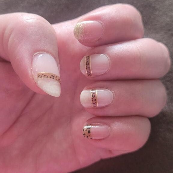 Holy Grail Nail Non-UV Nail Wraps Risqué Business - Wide Fit Wrap (20 Piece)