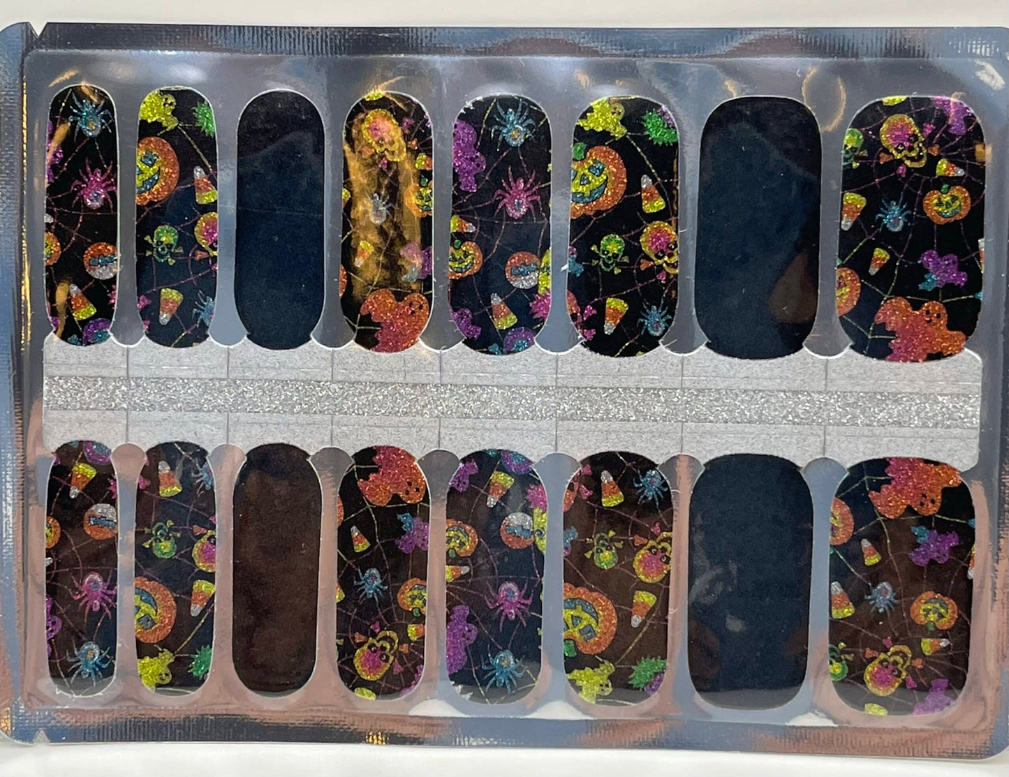 Holy Grail Nail Non-UV Nail Wraps You've Got Me Under Your Spell - Holy Classics (Non-UV Nail Wraps)