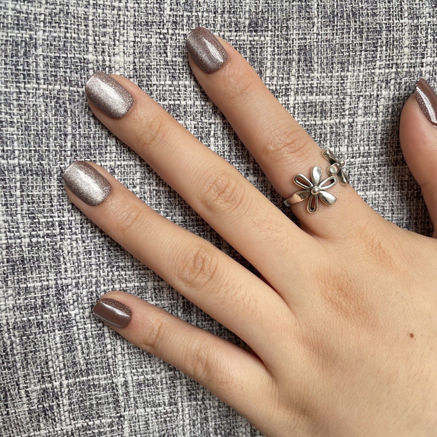 Holy Grail Nail press on After Dark (Cat's Eye) Soft Gel Press Ons (Extra Short Natural)