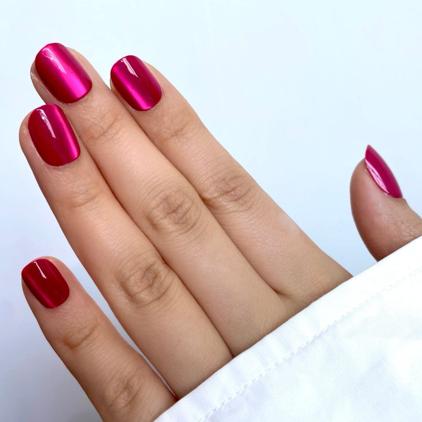 Holy Grail Nail press on Hot Trouble (Cat's Eye) - Soft Gel Press Ons (Extra Short Natural)