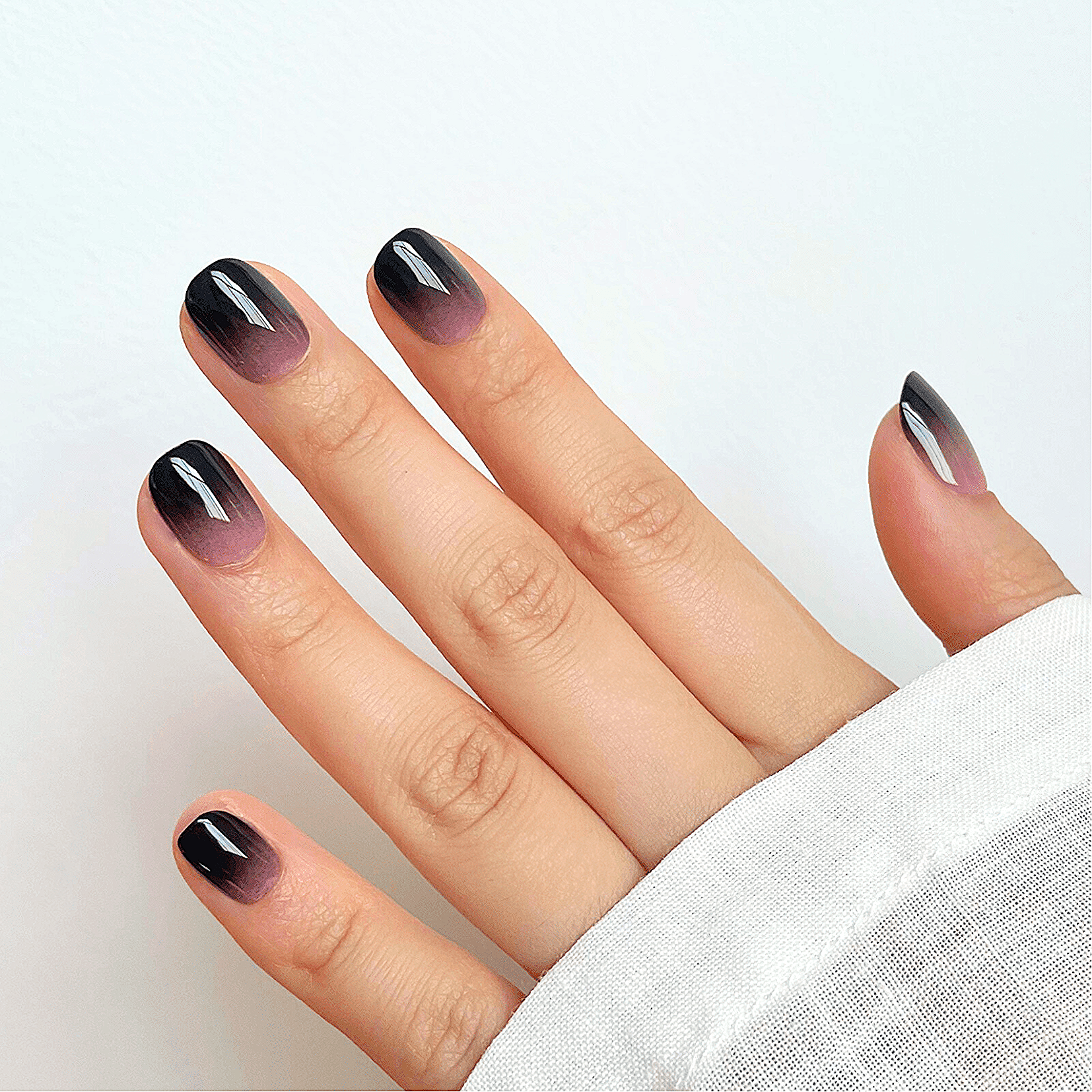 Holy Grail Nail press on No Mercy - Soft Gel Press Ons (Extra Short Natural)