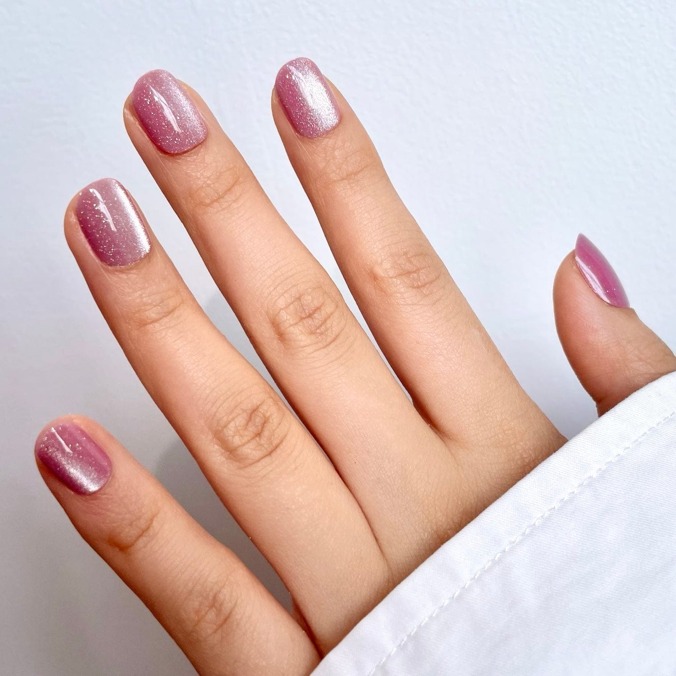 Holy Grail Nail press on Pretty Savage (Cat's Eye) Soft Gel Press Ons (Extra Short Natural)
