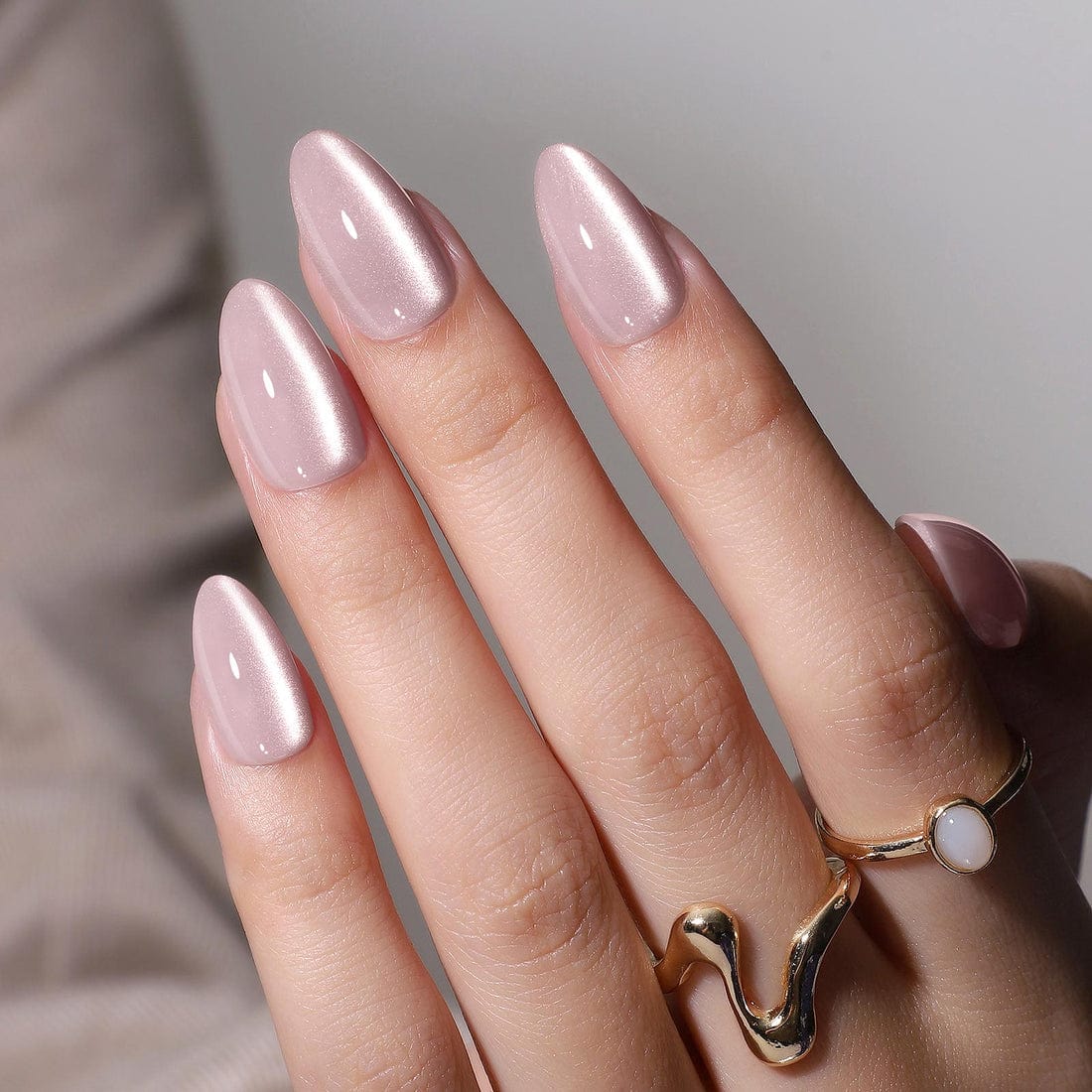 Holy Grail Nail press on Prosecco (Cat's eye) - Soft Gel Press Ons