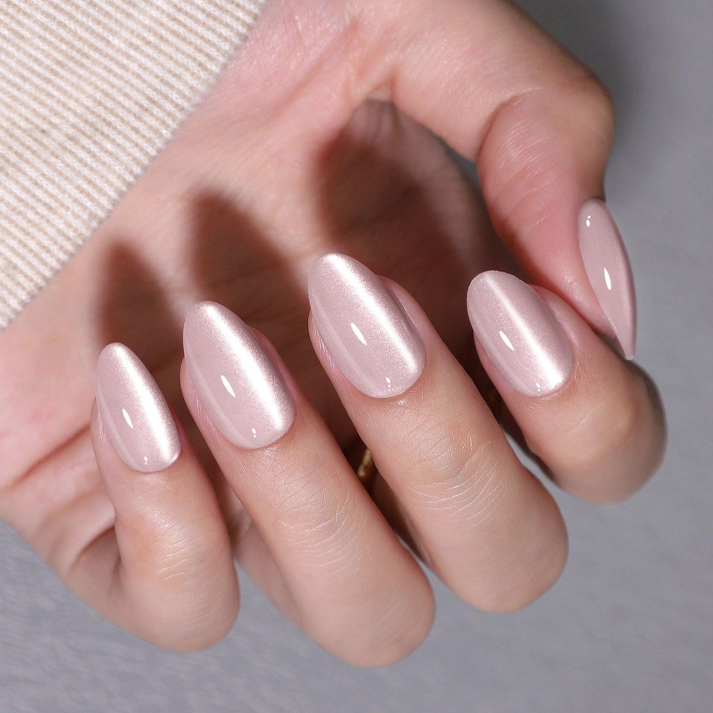 Holy Grail Nail press on Prosecco (Cat's eye) - Soft Gel Press Ons