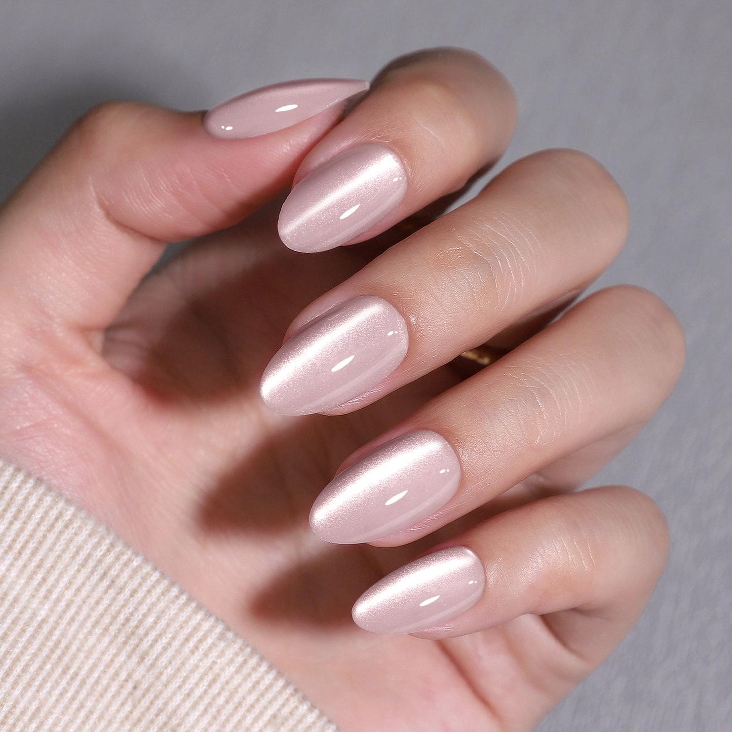 Holy Grail Nail press on Prosecco (Cat's eye) - Soft Gel Press Ons