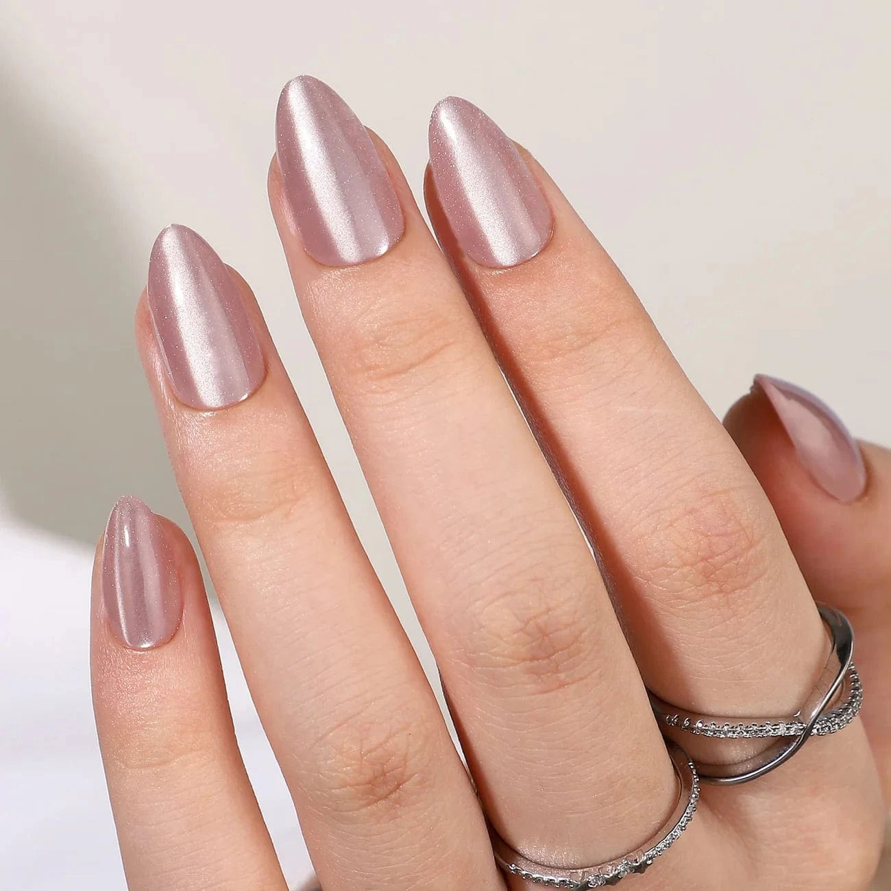 Holy Grail Nail press on Silver Rose (Cat's eye) - Soft Gel Press Ons (Short Almond)